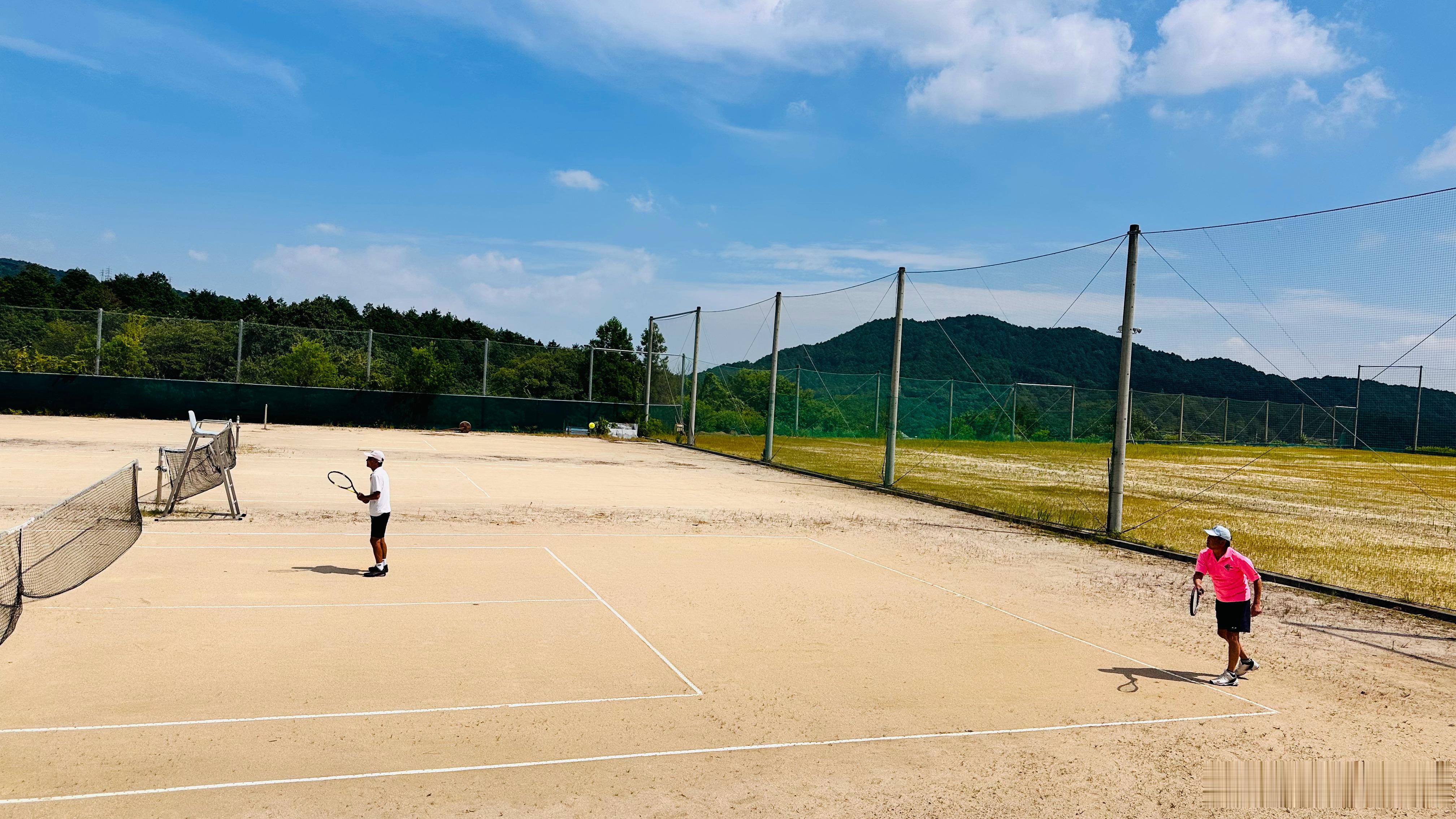 盛夏～～热🎾 
