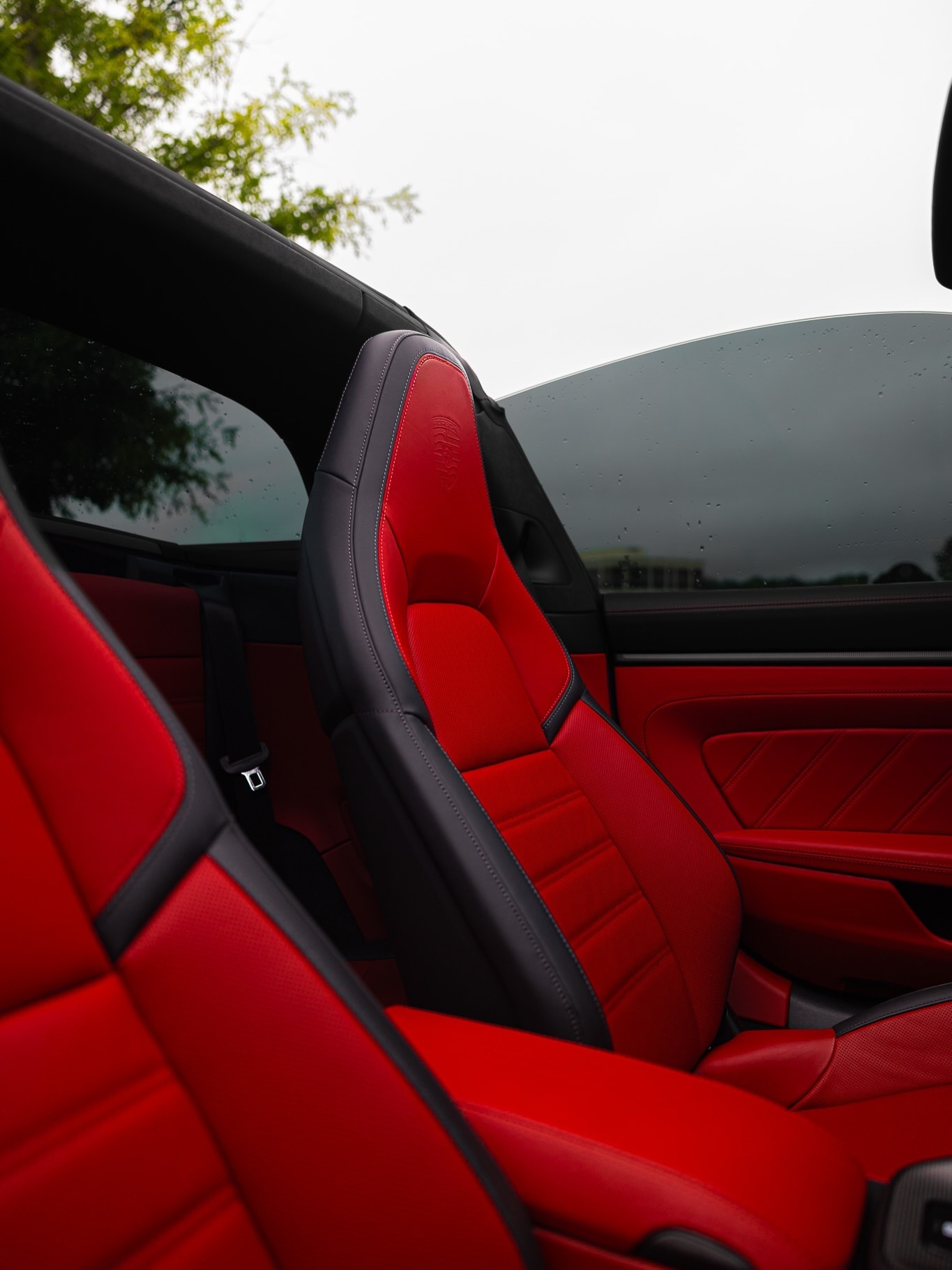 保时捷 911 Targa 4 GTS Convertible 