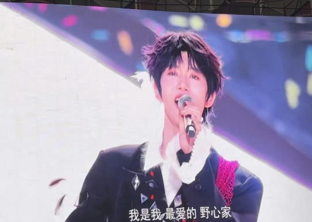 张函瑞💚 张函瑞转音好丝滑  💚张函瑞新音花墙 

我们梦见了画 然后画下了