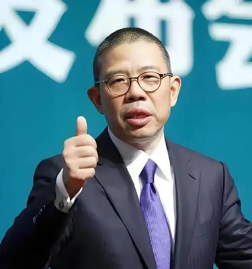 这一个亿，打了谁的脸？

首富钟睒睒，捐款1个亿，
没有捐给清华，没有给北大，