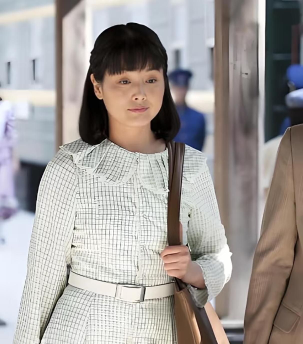 二十多年夫妻处成亲人还非要离婚？
看完《父母爱情》里张延演的大姐安欣突然就懂了。