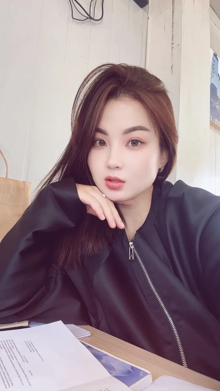 🍒🍒。有没有人能一天内爱上我 因为我总是临时抱佛脚！