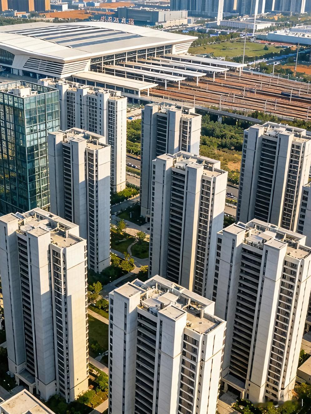 济南作为山东的省会城市，每年都会有大量聊城、泰安、菏泽等地的外地老乡来置业，他们