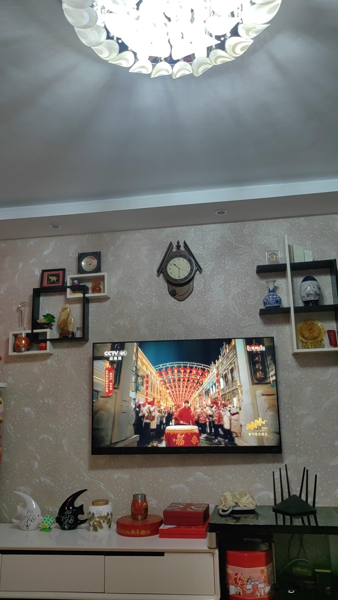 今天是大年初三，终于把家里的垃圾清出去了。

这么多年以来，我们家一直保留一个习