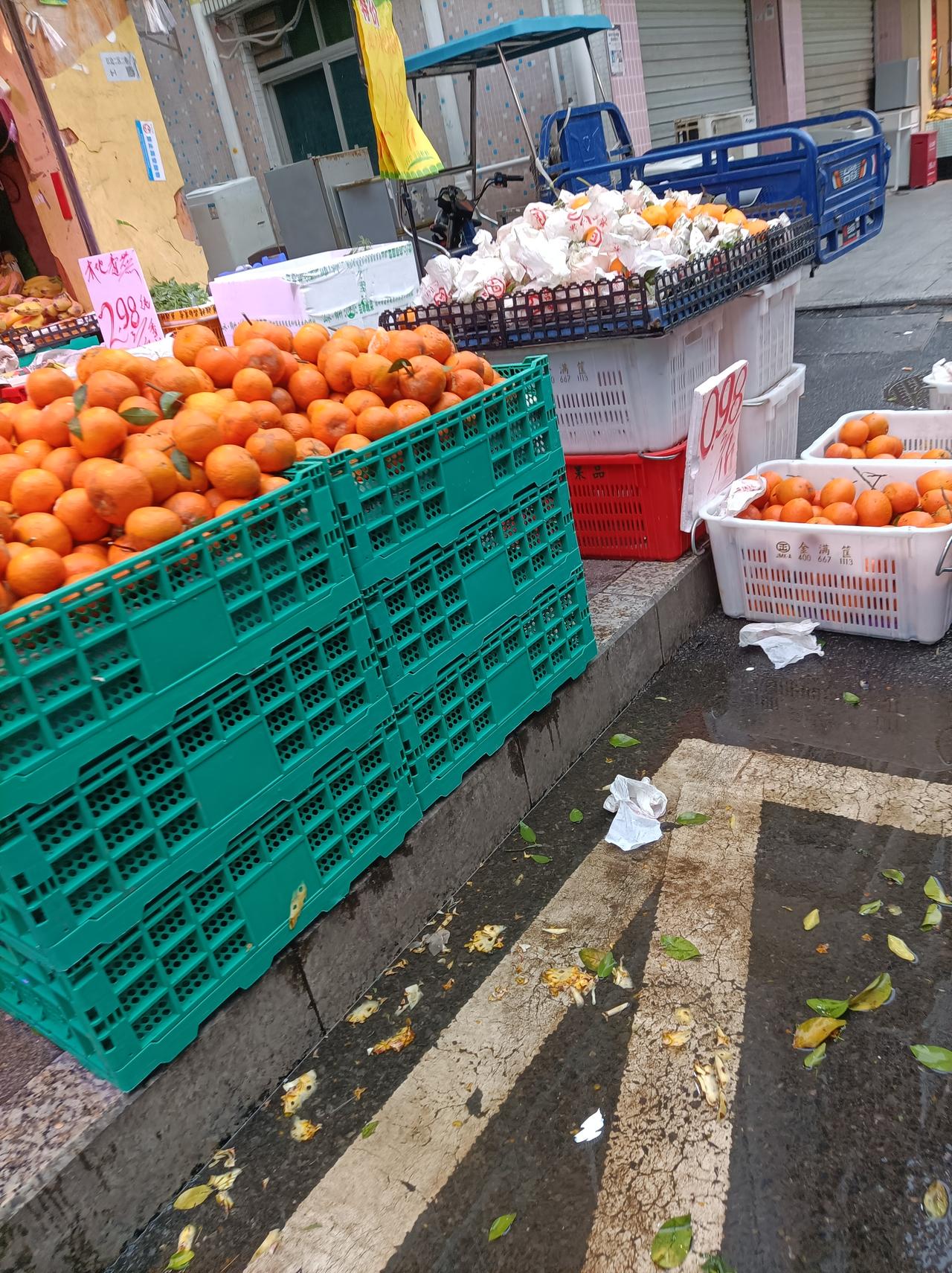 新年爱好打卡新年家里要备点水果，喜欢去水果市场看看，买点新鲜水果回来！