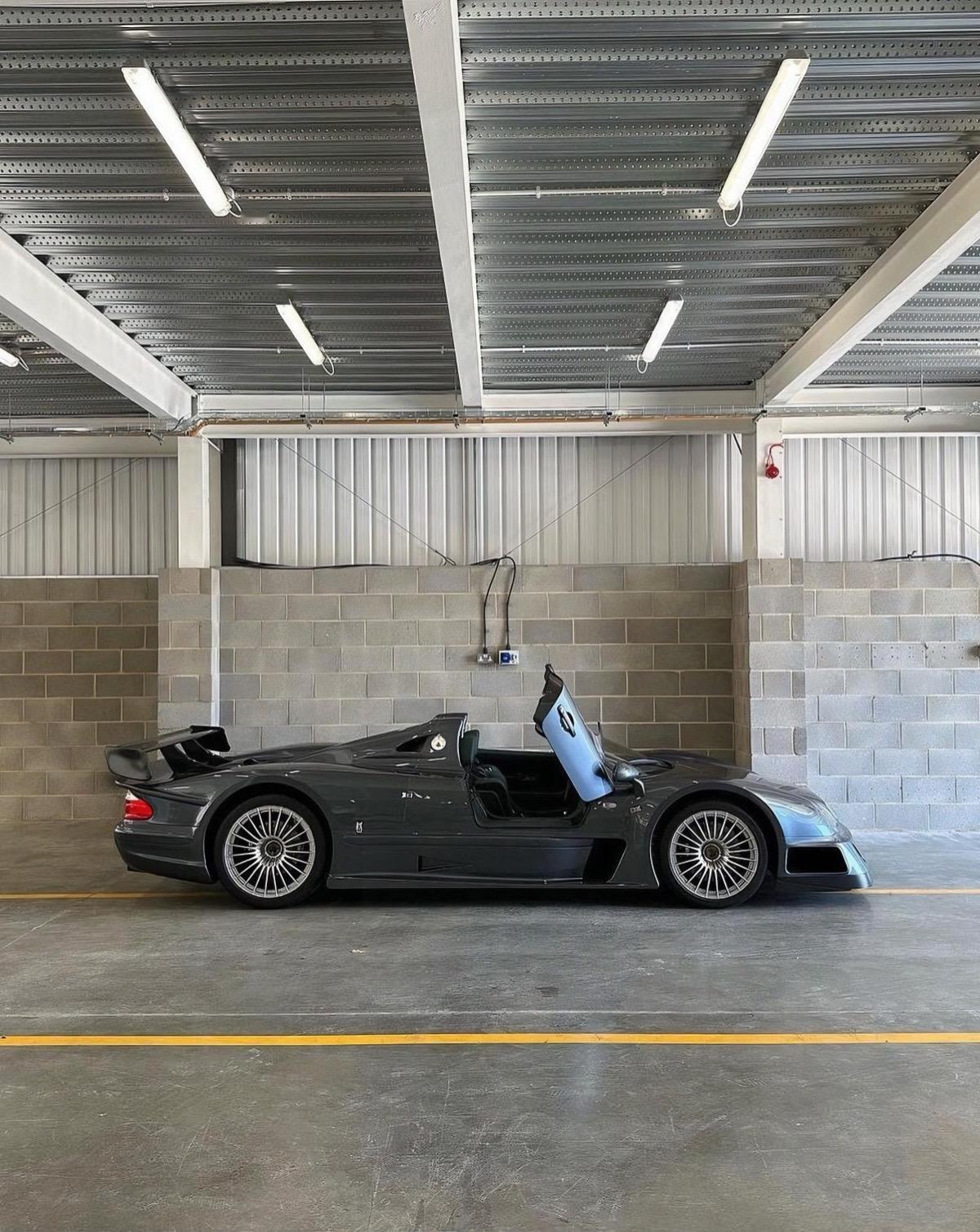🏎️未来战车 Mercedes-Benz CLK GTR Roadster为F