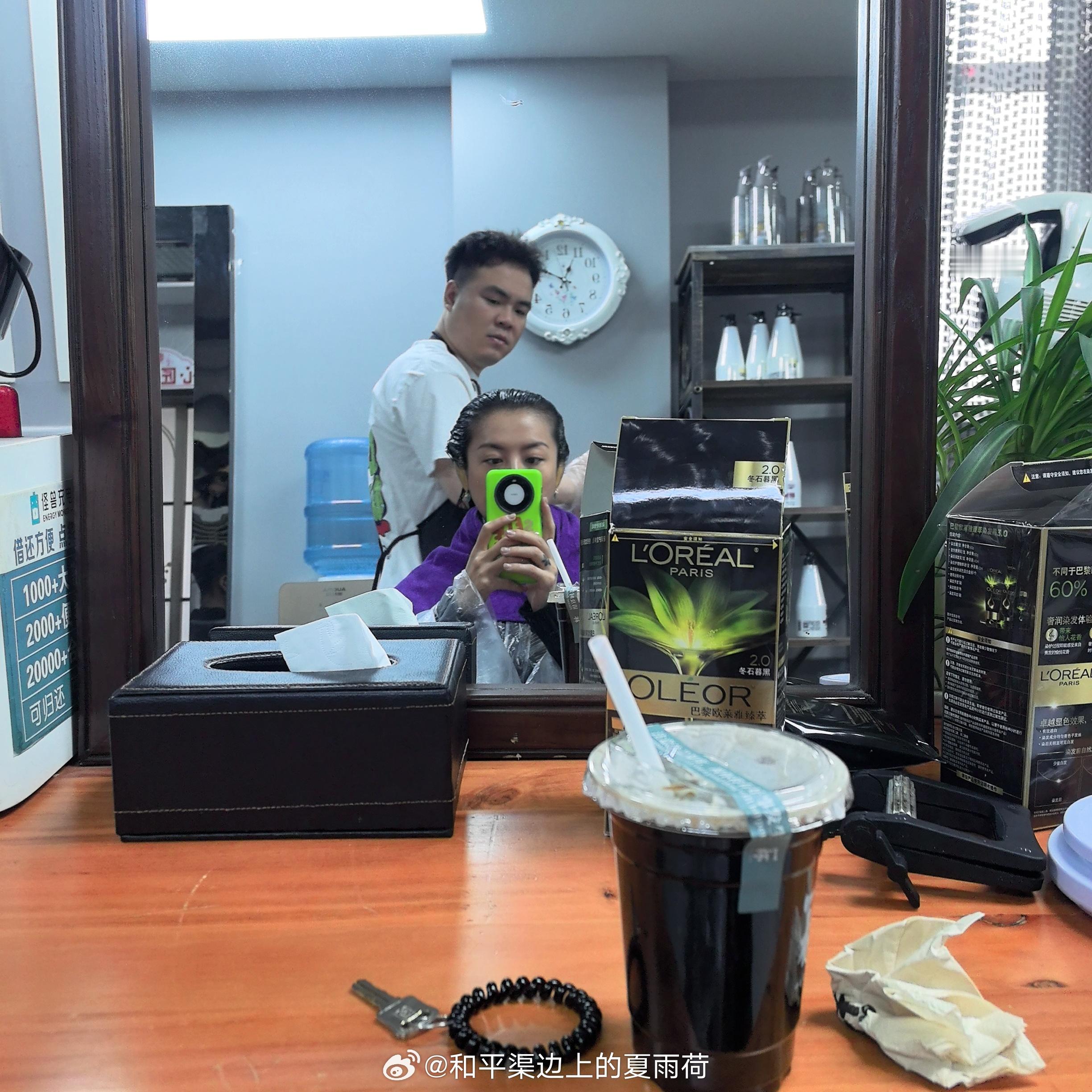 头发留长了，达到目标了，鲨鱼夹用够了，我就剪了哈哈哈哈哈哈哈买了个柜子，我就不让