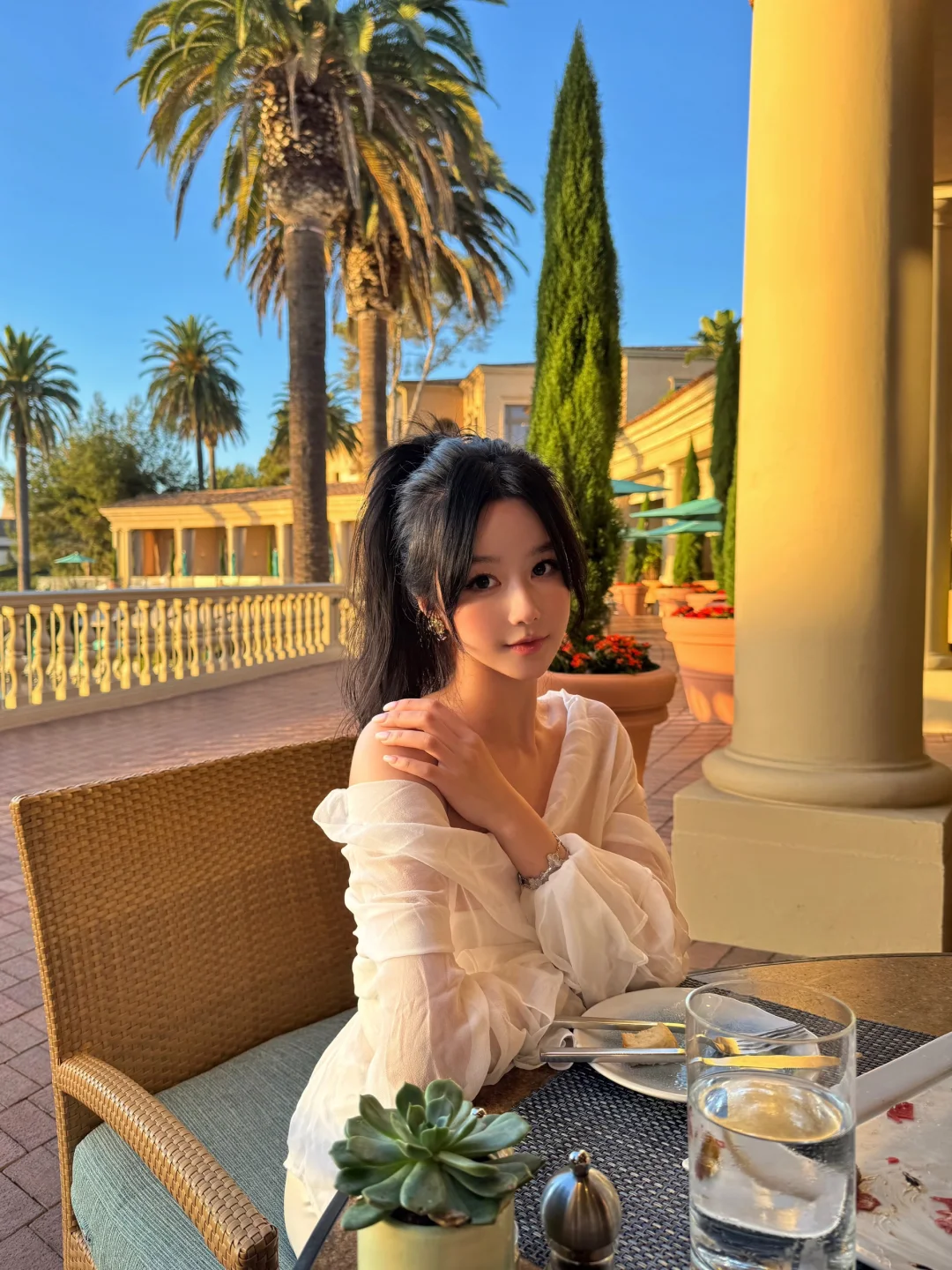 美国｜LA周边Newport环形泳池餐厅🌄Coliseum