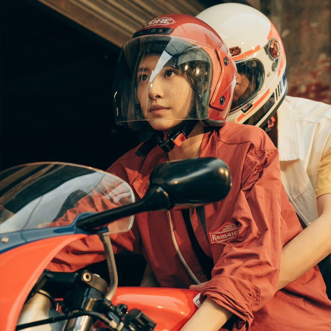 #杨肸子翻车# 被杨肸子翻车笑发财了！好不容易克服心里难关，骑上摩托在沿海公路上