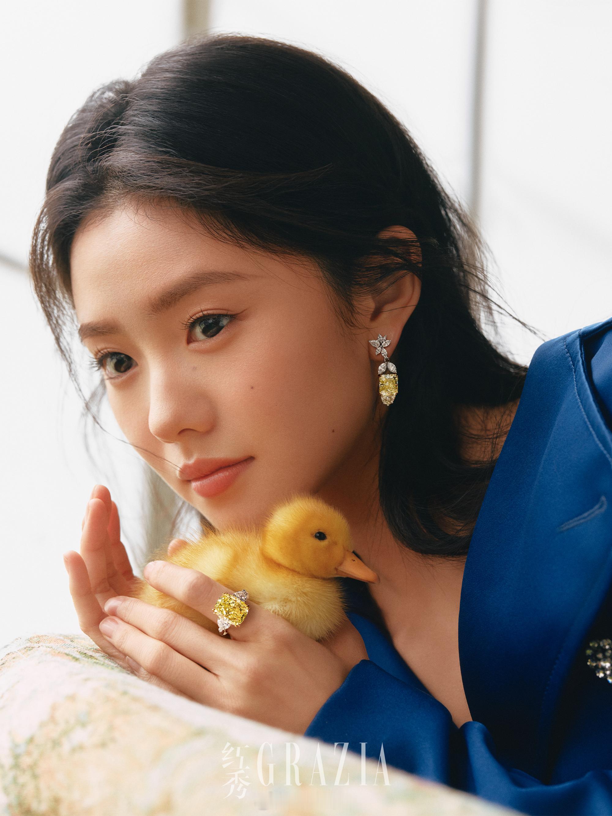 刘浩存官宣Chopard萧邦品牌大使，《红秀》五月刊封面 