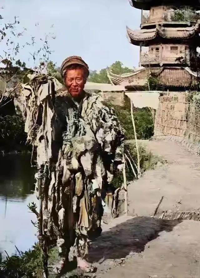 为什么古代一件破棉袄，就能在都能典当换银子？

跟你们说个有意思的事儿，前几天刷