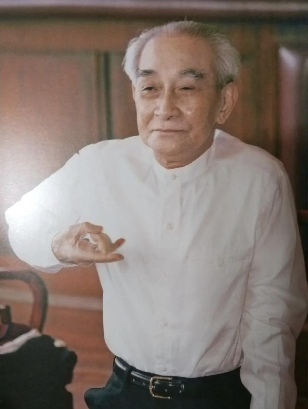 不是所有事情，都需要解决。

很多事情，问题，麻烦，你强行去干预，解决，反而会越