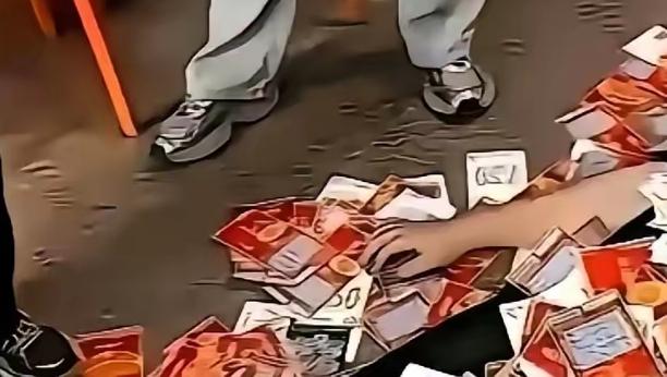 江苏一男子为了验证刮刮乐不是坑，豪砸21万多，把彩票店全包了，当场实测，结果一出