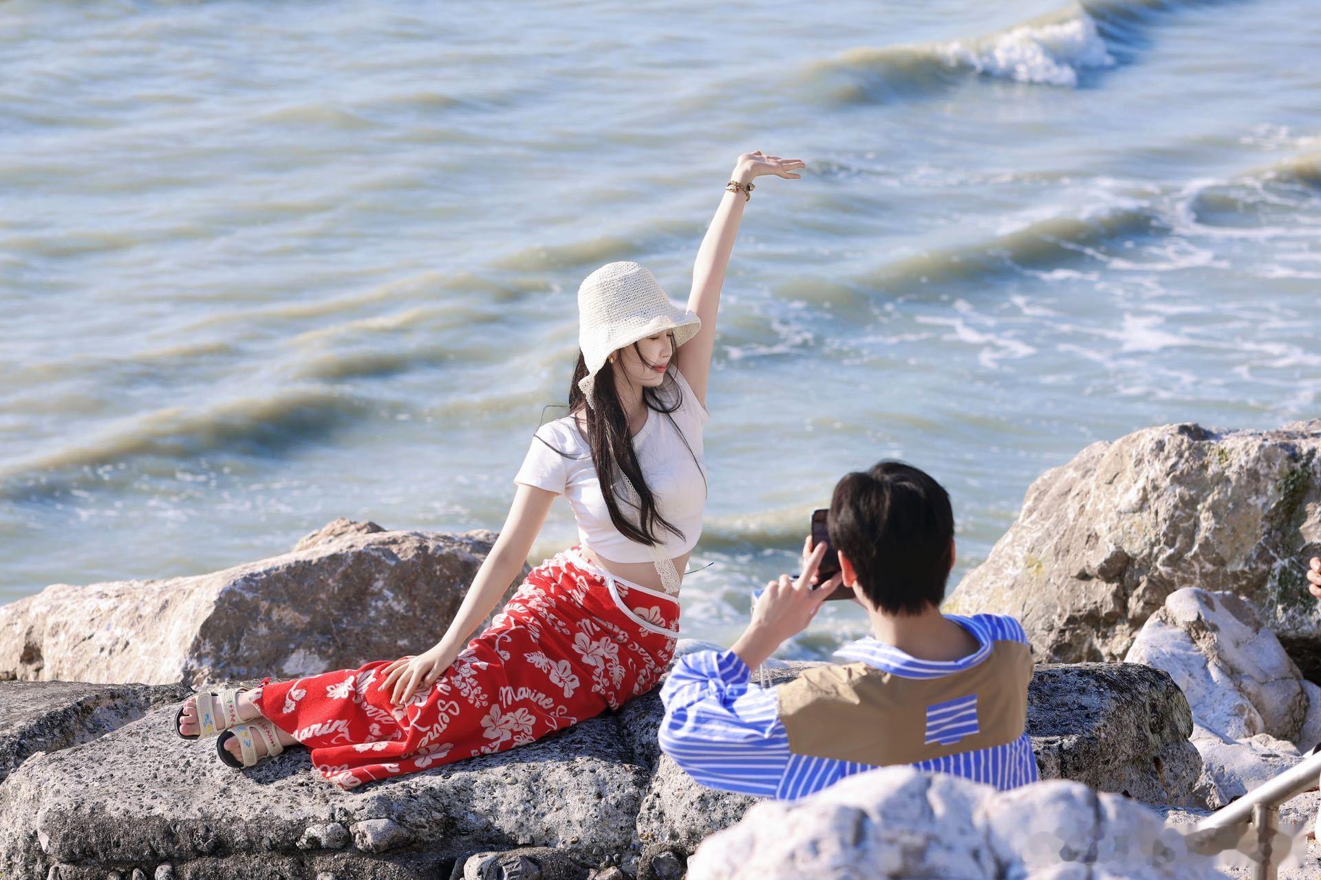 #虞书欣和海边的适配度#🏝️我宣布虞书欣你就是一条最最最元气的小美人鱼🧜🏻