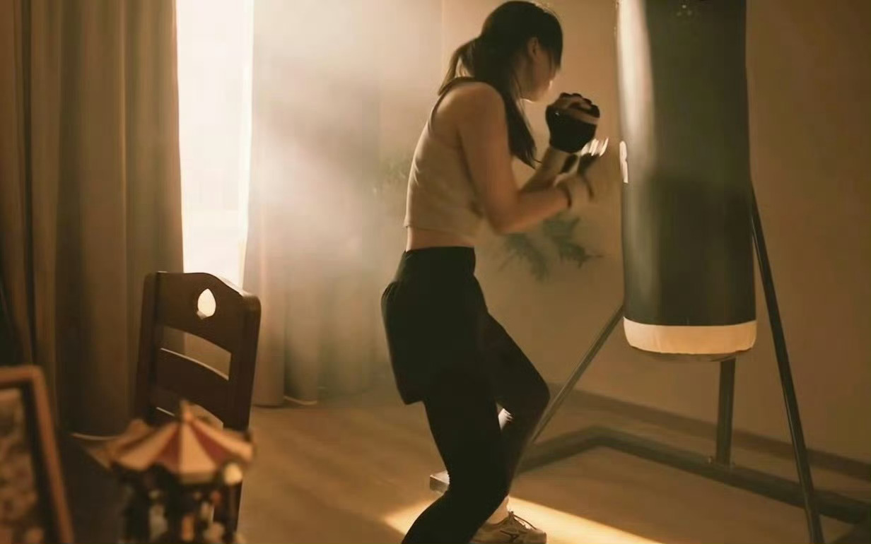 任何人没看过迪丽热巴练拳我都会伤心的好有安全感的姐 