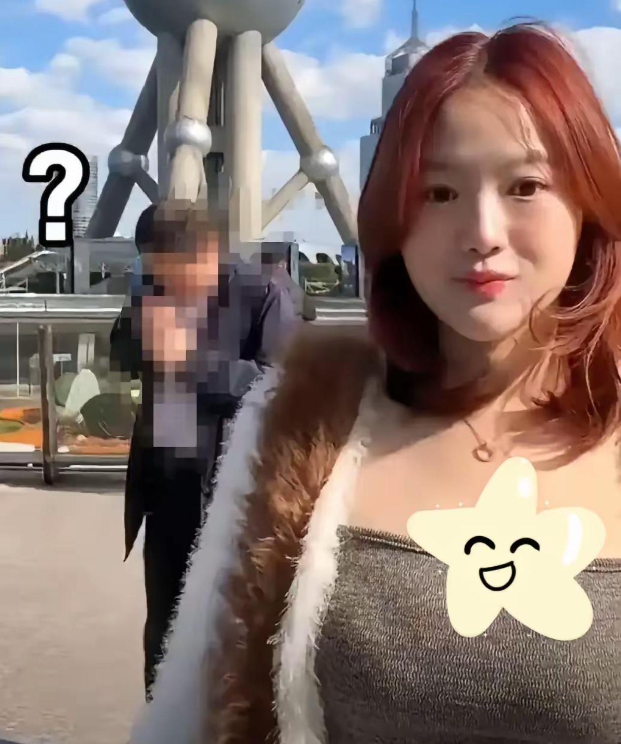 韩国普信女来上海找存在感，以为会获得上海人的青睐，结果却遭到无视。
这位韩国女子
