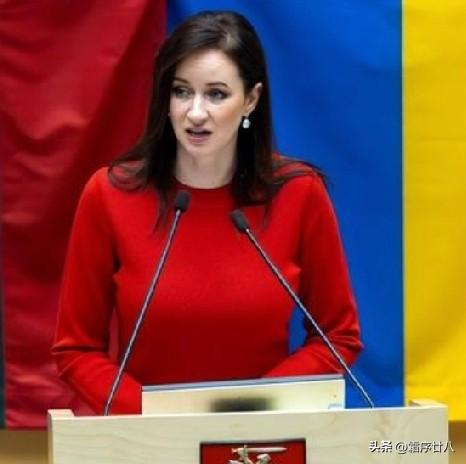 立陶宛总理鲁吉尼埃内近日公开表态，称设立所谓“台湾代表处”是错误决定，不仅没从台