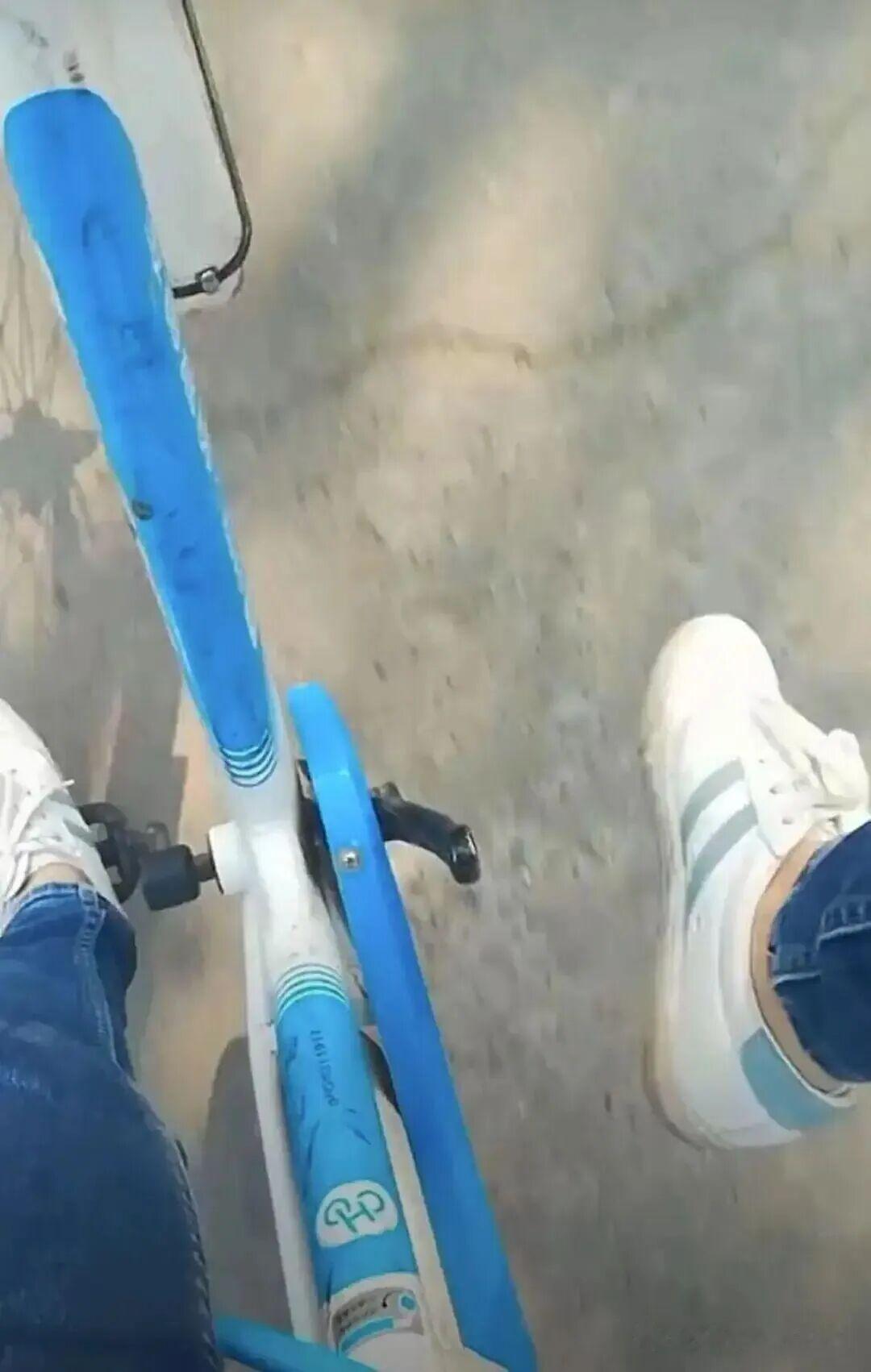 强者从不抱怨环境，我绝对不能迟到