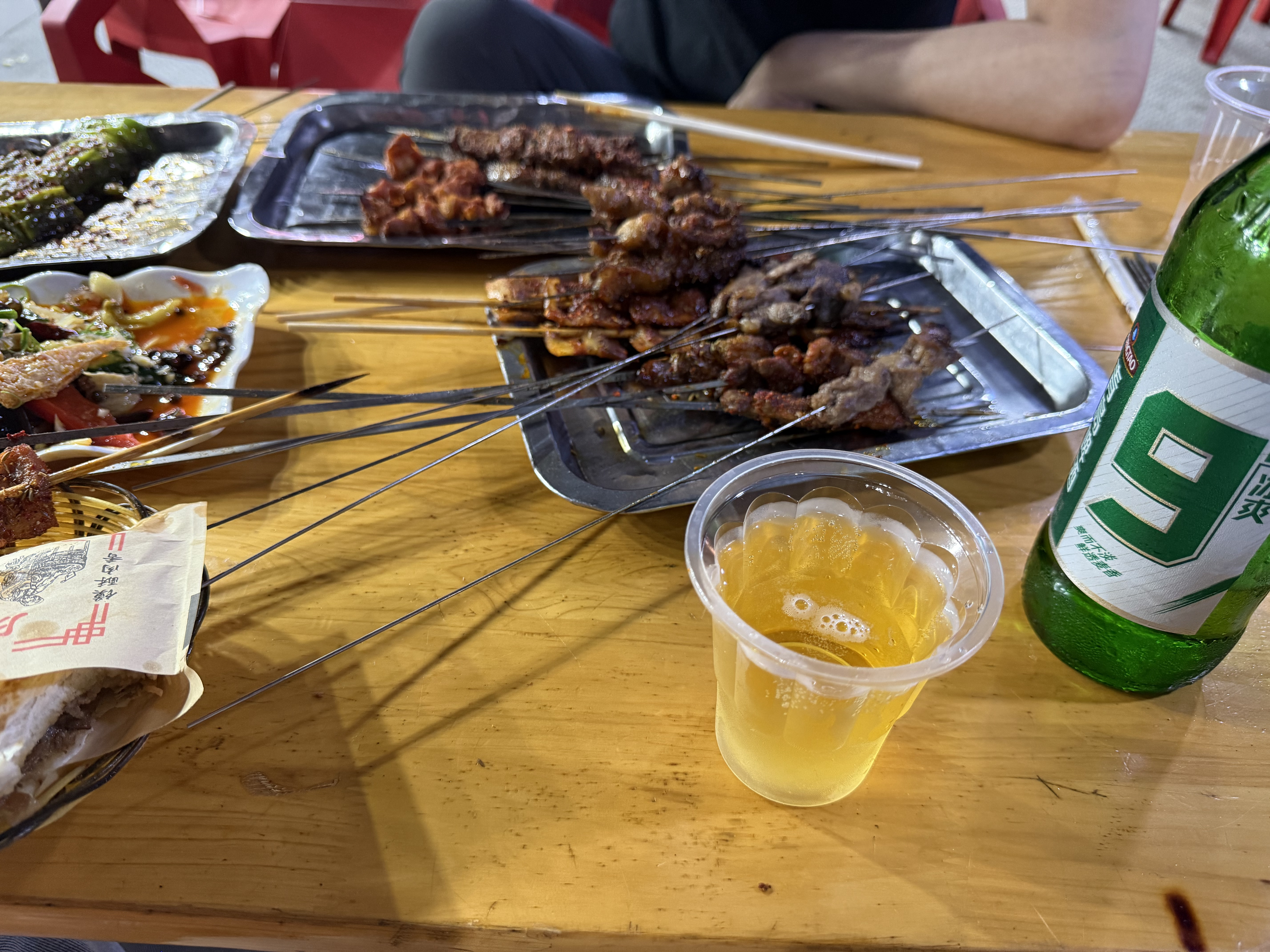 好多年没喝的9度这两年倒是每年都来西安前年端午带我老婆第一次来  刚好赶上前一天