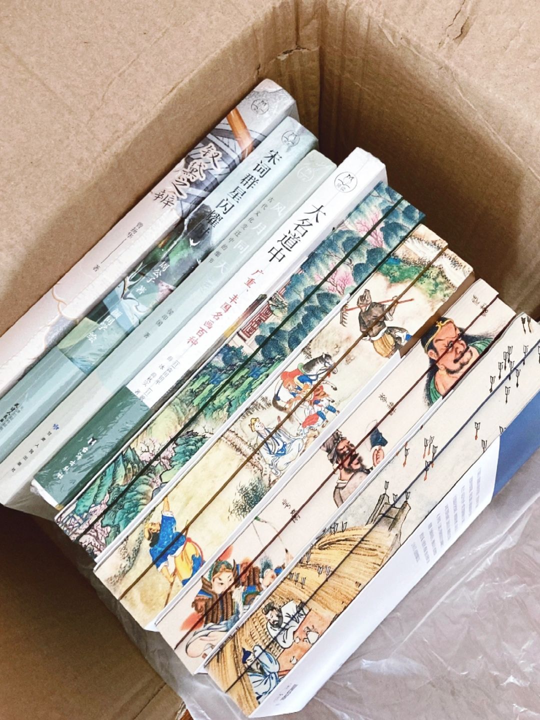 小众出版品牌｜她家的书都是我的菜❗️