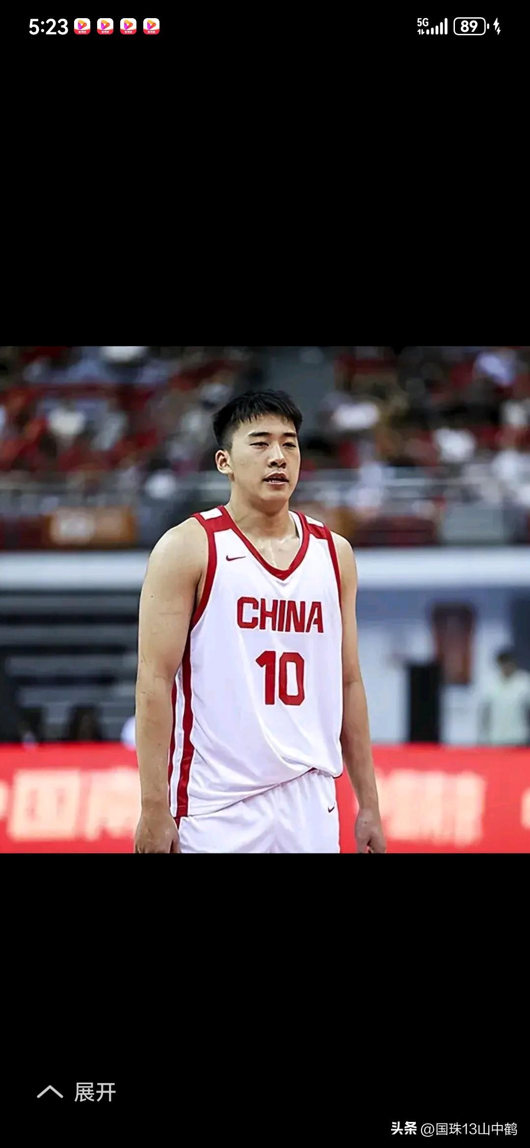 中国男篮输乌拉圭19分，后卫线崩溃，锋线给力。赵嘉义二场三分出色，发挥好，朱俊龙