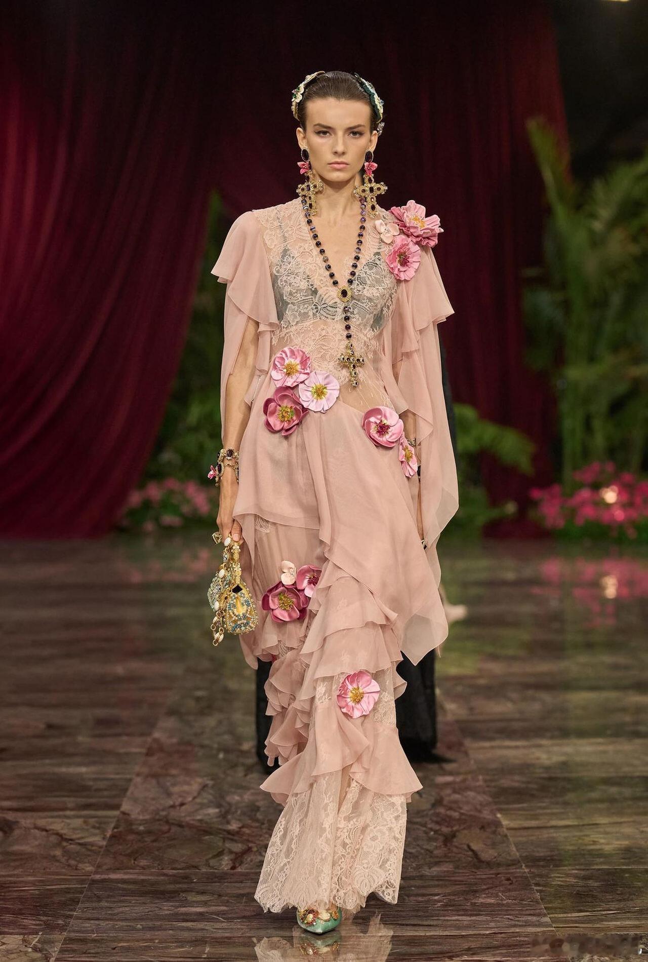 dolce&gabbanaAlta Moda 2026 鲜花 2 