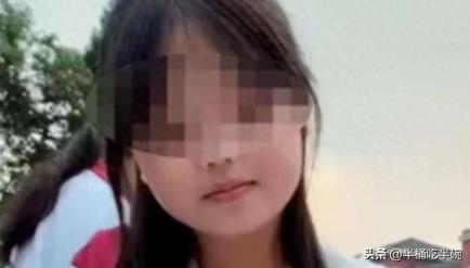 云南，一15岁女孩和男同学在同村村民家玩到深夜，女孩打算回家，男同学于是自告奋勇