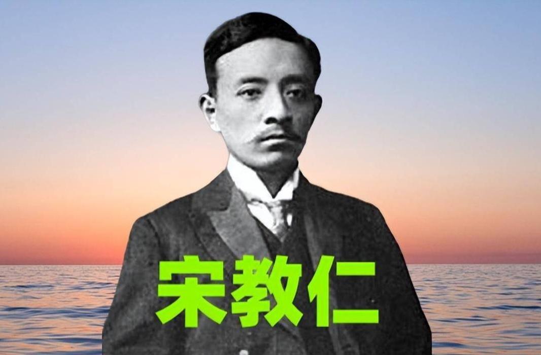 编者的话
百年回望，最让人意难平的，莫过于那个31岁倒在春雨中的青年。他本可为中