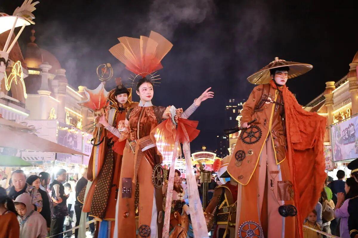 第八届东阳木雕小镇“造物奇市”各大活动即将如约举行！
本届市集设“有风剧场”“漫