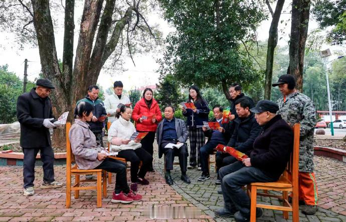 新阶层走好新时代长征路红星照耀中国新时代长征路上的赣南老区答卷 【 赣鄱新阶层共