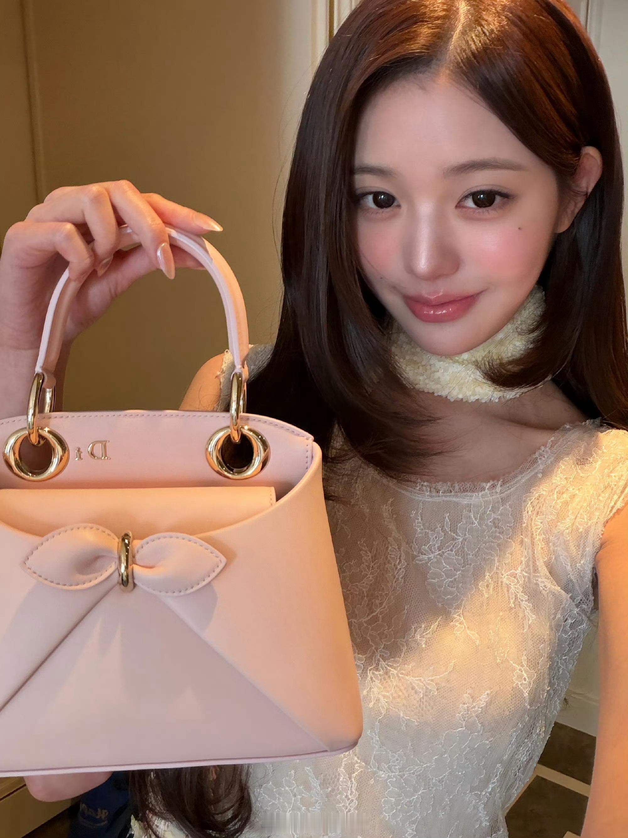 💕 ​​​