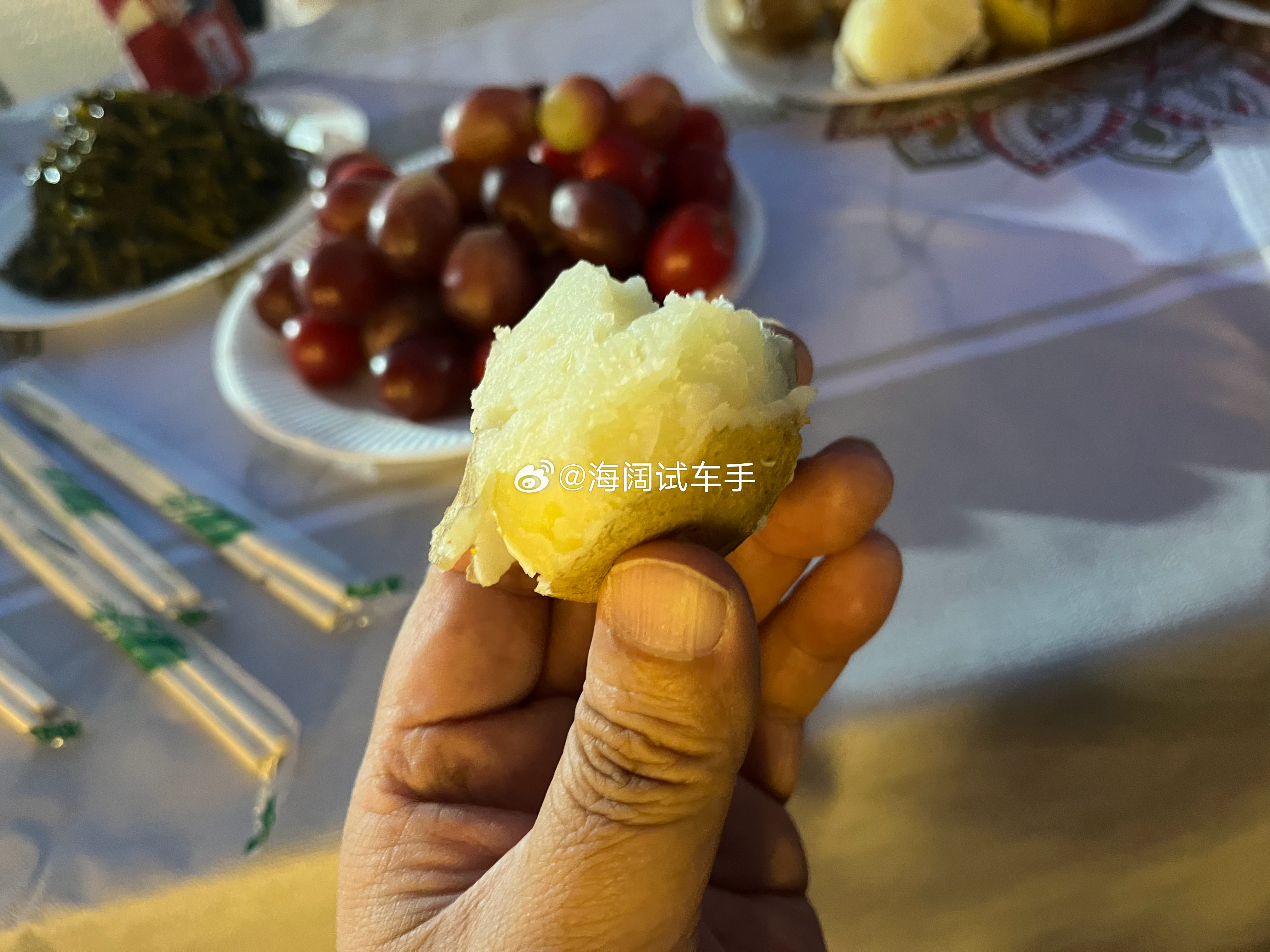全天然，和北京超市里卖的不一样！老玉米都是甜的！欢迎大家来大姐这吃饭[鲜花]  