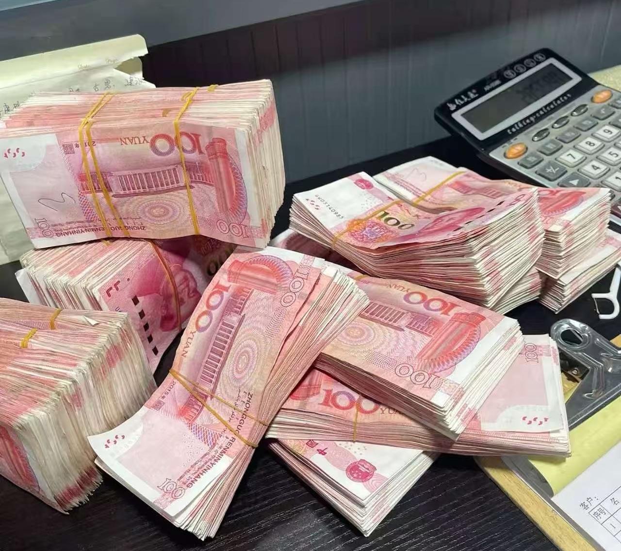 在当下，守住自己的钱袋子太重要了，就像要度过钱荒的寒冬。
先说说房价，如今涨跌难