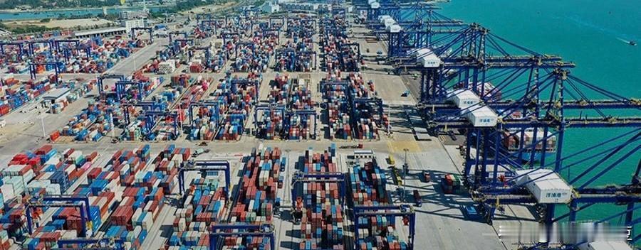 洋浦港直航全面提速，海南自贸港亮王牌 与新加坡同台竞技，干得漂亮！
 2025年