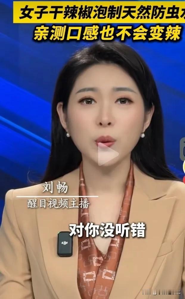 又是一年丰收季，农民朋友忙着收割。有的农民朋友已经收完了，有的还在忙碌中。农民朋