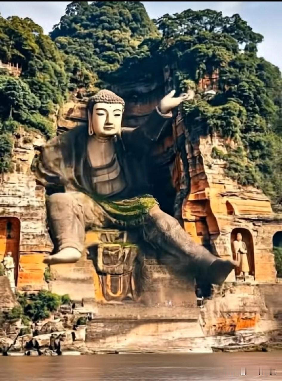 今天捅了Al整活乐山大佛的窝吗。为何被推送了很多网友Al生成乐山大佛的各种各样搞