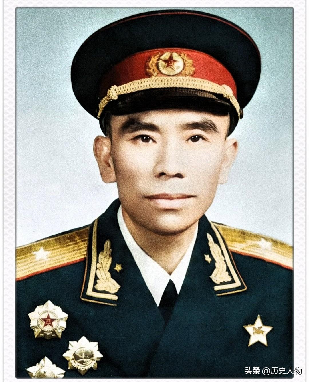 王云霖（1910—1993）湖南衡阳人，开国少将。1928年参加红军，1931年