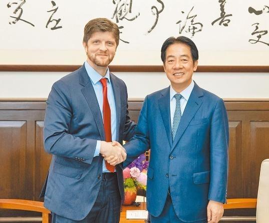 台湾赖清德高调表态：统一台湾将让中国更有力量与美竞争，背后隐藏的台独危机不容小视