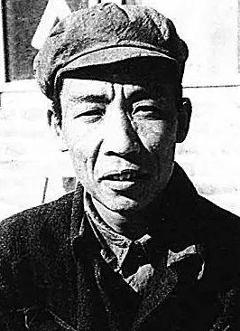 确定当年红军长征落脚点的大功臣，究竟是哪位高人？当时仅23岁？

1935 年的