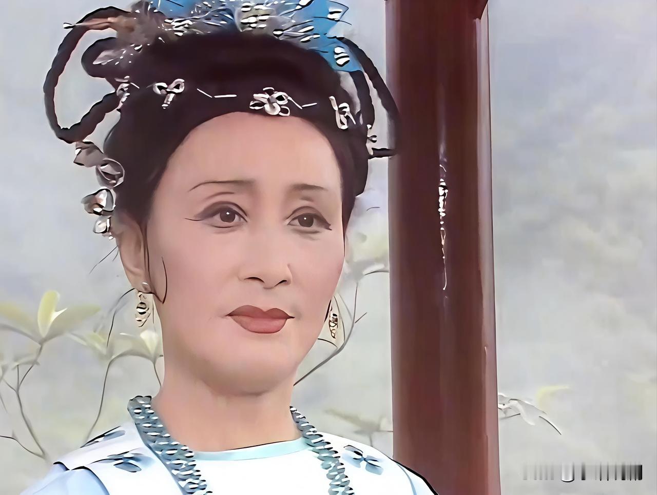 哭丧老妇人，是黎山老母为救唐僧师徒所化的临时化身，也是为孙悟空指点迷津的人，她身