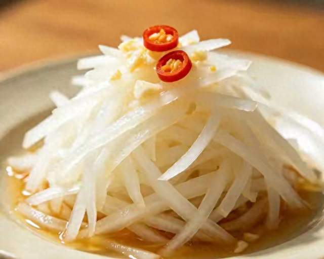 五毛钱一斤的白萝卜，换季吃对全家安稳！