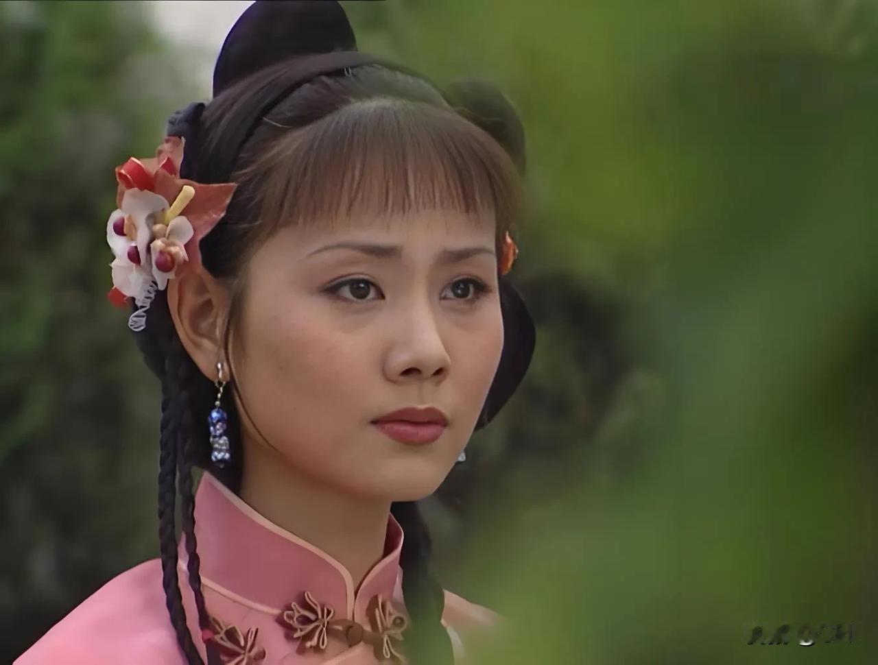 只看过“陈莹”演的柳红，没想到她还演过这么多古装角色，《聊斋先生》中的红莲，《名