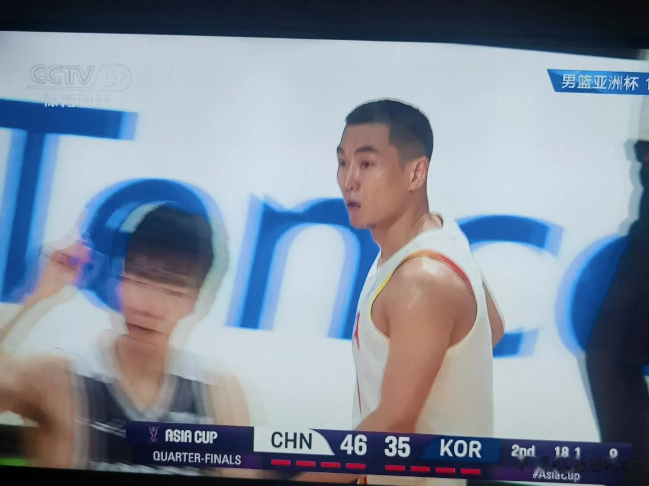 46：35！上半场结束，亚洲杯男篮，中国男篮领先韩国男篮11分。
       