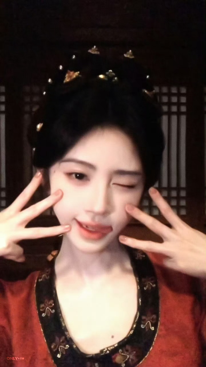 鞠婧祎苏绿夏  jjy鞠婧祎万花世界 网页链接还需要多久才能够吐露喜欢，还需要多