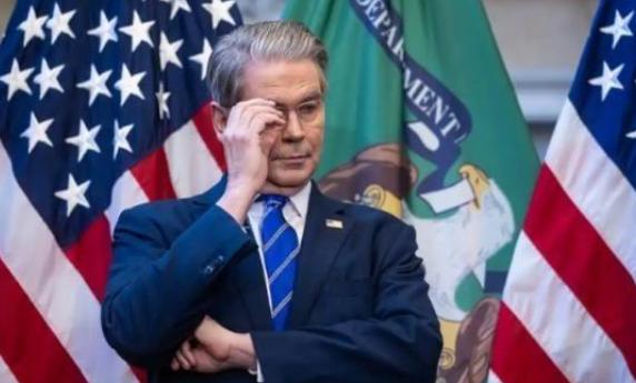 看不懂了！美国已经确认，世界可以让美国称霸，但中国不在美国的世界范围内。贝森特表