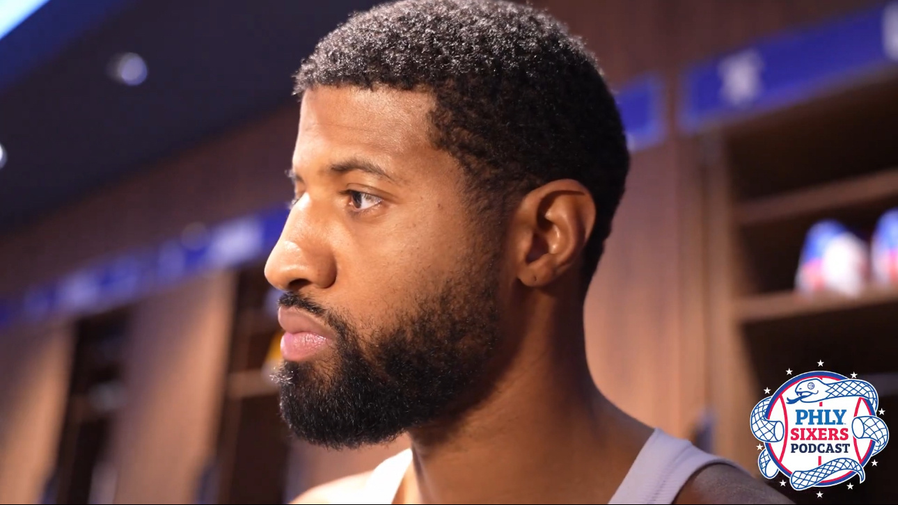 保罗·乔治在赛后采访时提到，今晚比赛中他的背部感觉有些紧绷。“但这在所难免，”乔