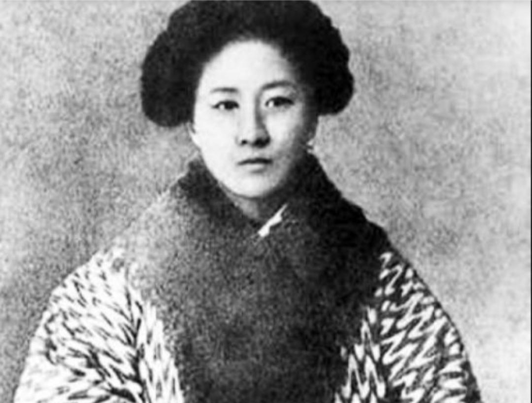 秋瑾：那个让整个浙江官场集体失眠的女人，和她身后那群不要命的“守护者”
1907