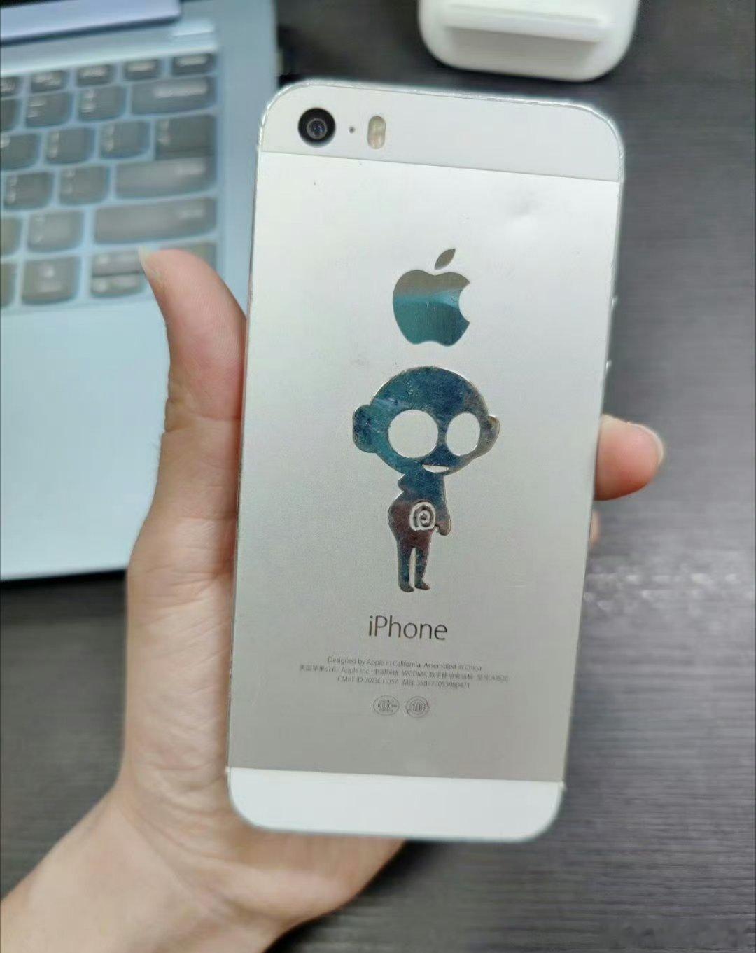 iPhone手机可以用多少年我的iPhone5s还能用你敢相信！[doge] ​