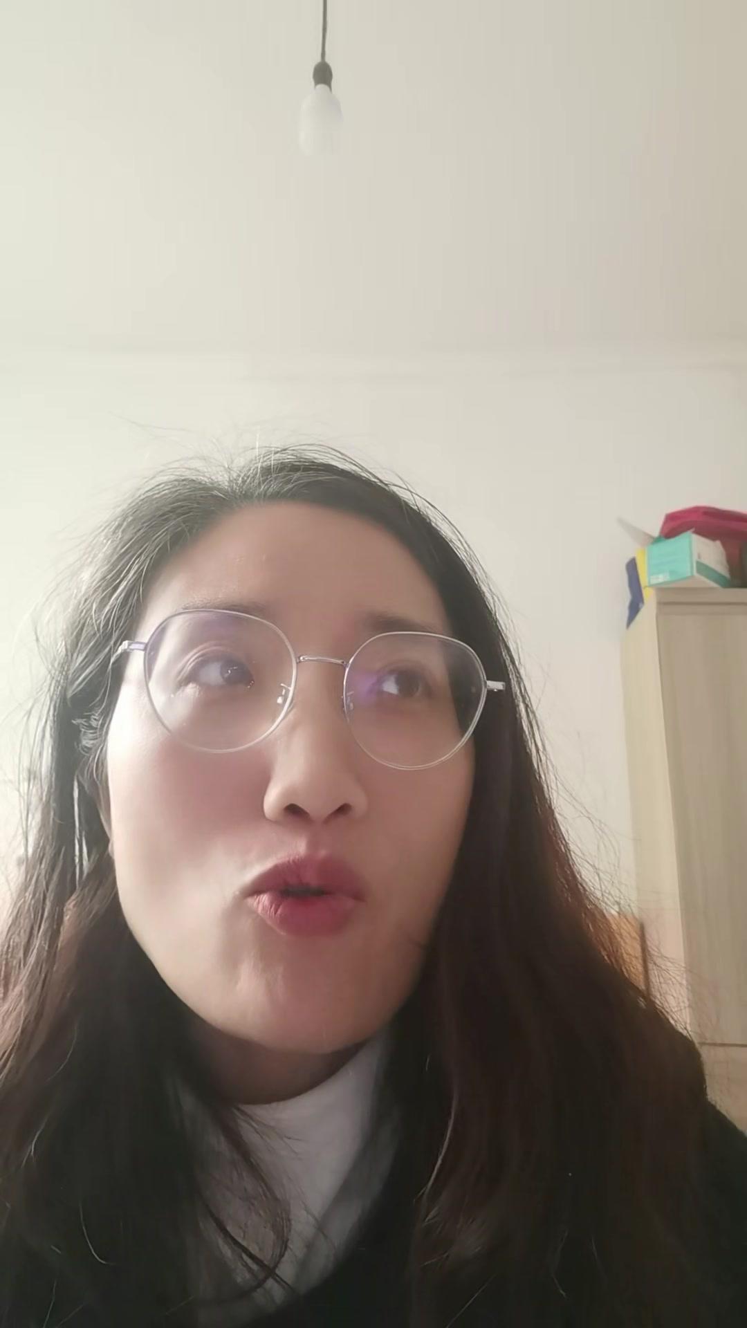 留学生被“大帽子”扣懵了？劳A带病澄清超无奈！
🍗毕业党省钱日常又来啦！5块钱