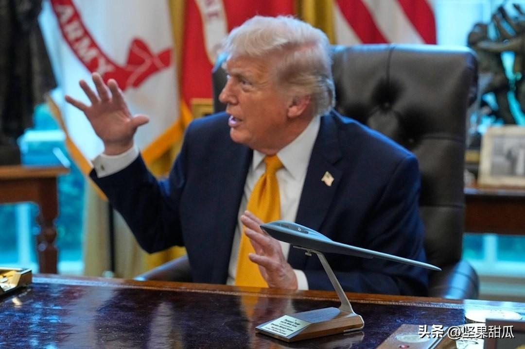 特朗普真的是急了，变得太快了。特朗普五分钟内发表两条奇怪言论

特朗普在自家社交